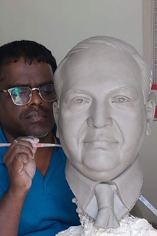 Bodasu statues