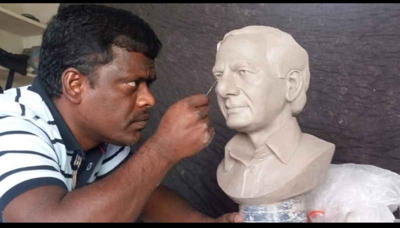 Bodasu statues