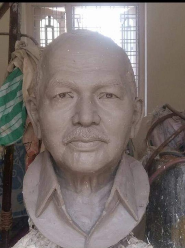 Bodasu statues