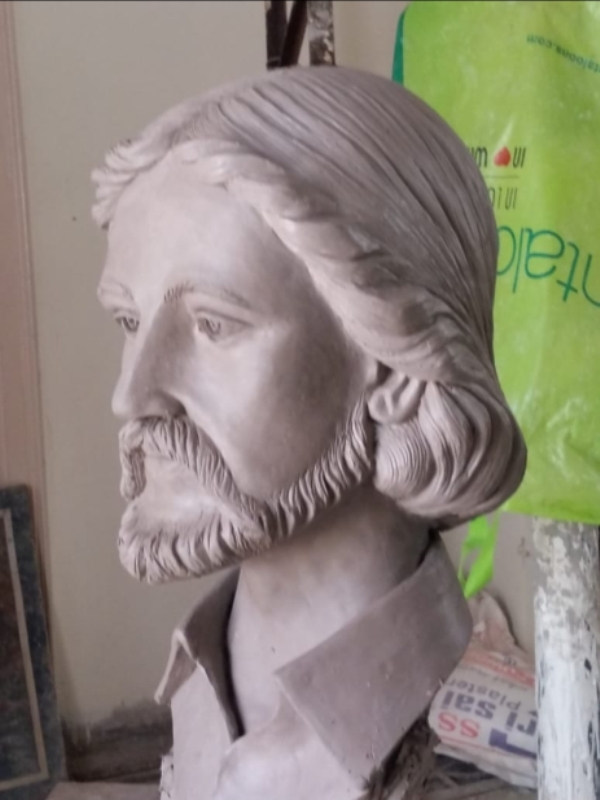 Bodasu statues