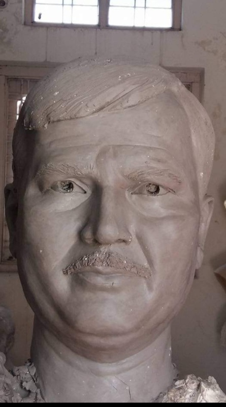 Bodasu statues