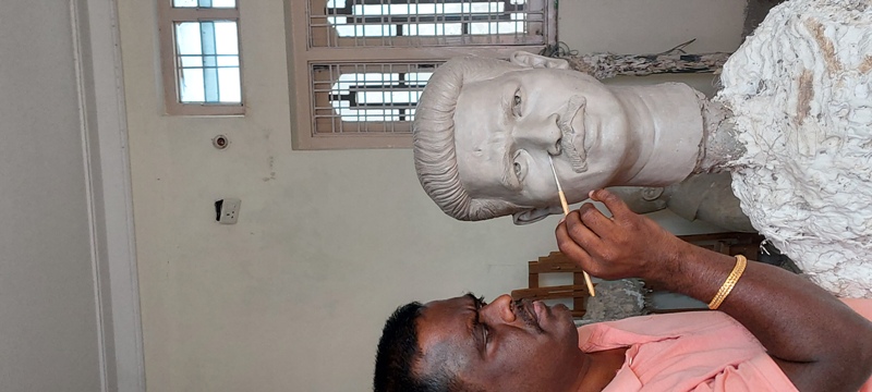 Bodasu statues