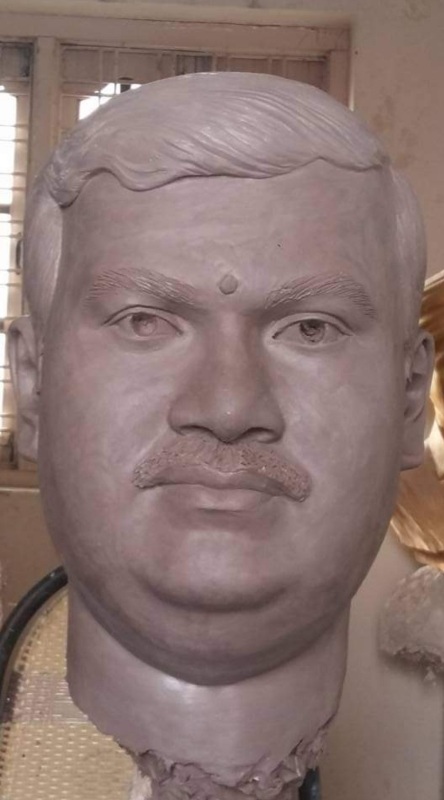 Bodasu statues