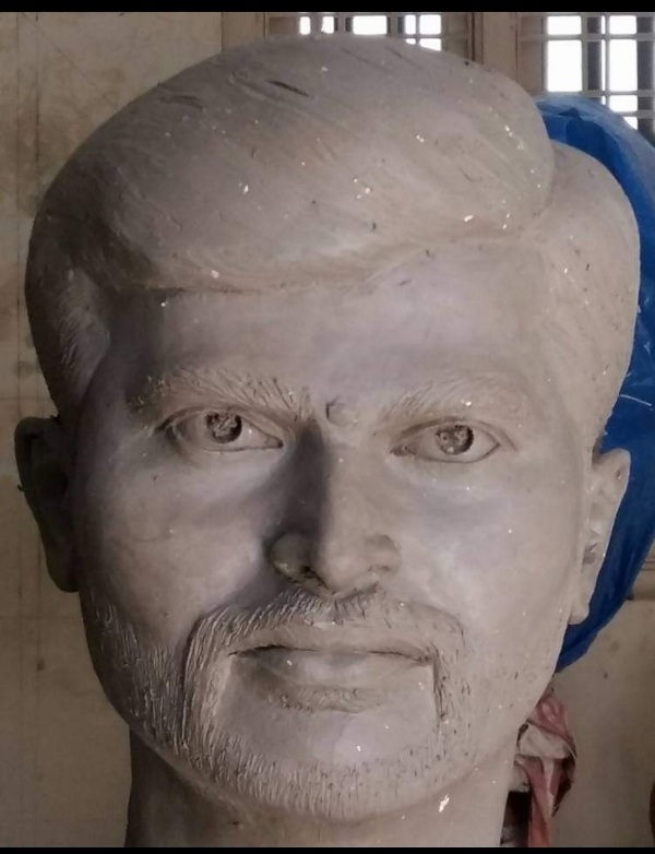 Bodasu statues