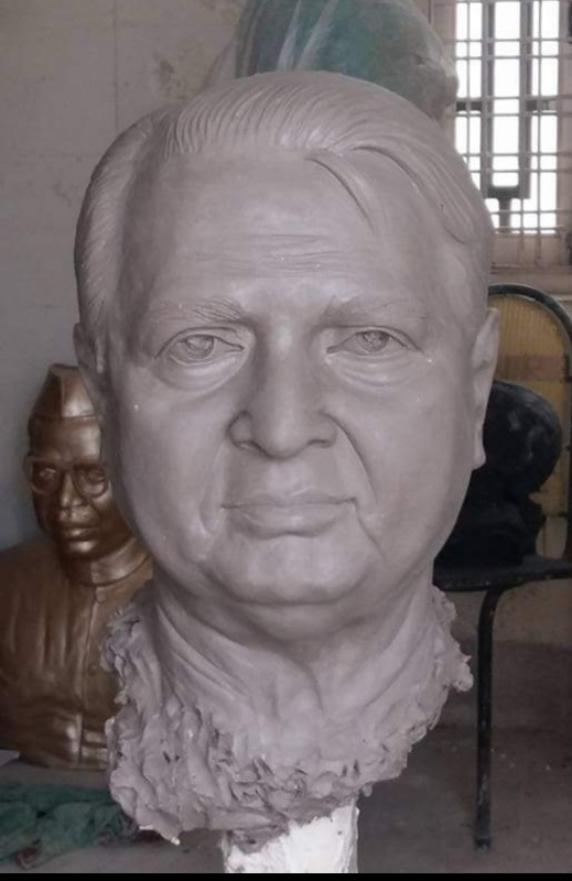 Bodasu statues