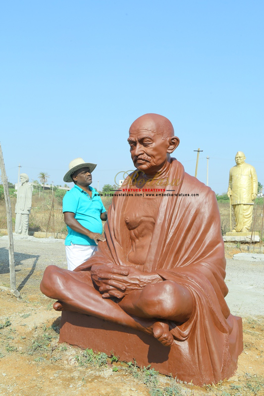 Bodasu statues