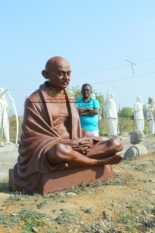 Bodasu statues