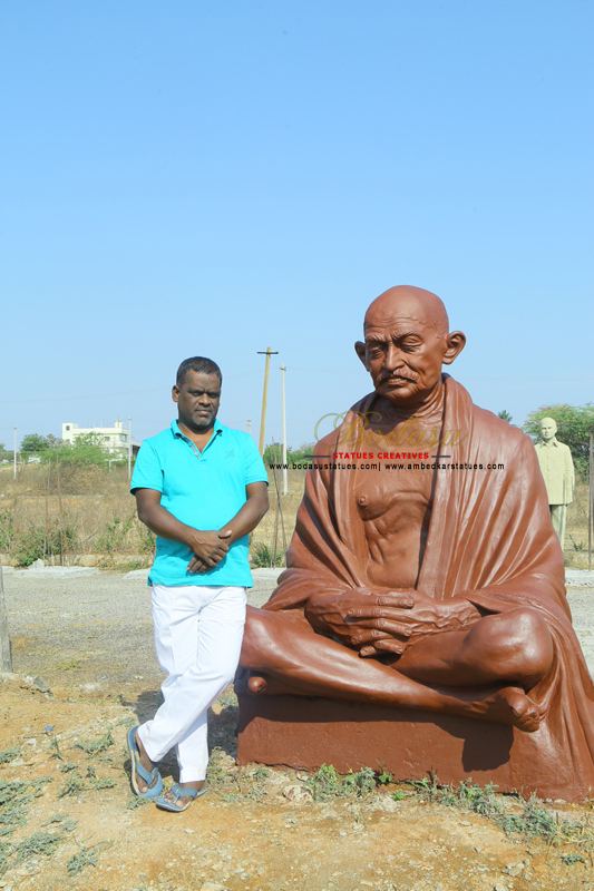 Bodasu statues