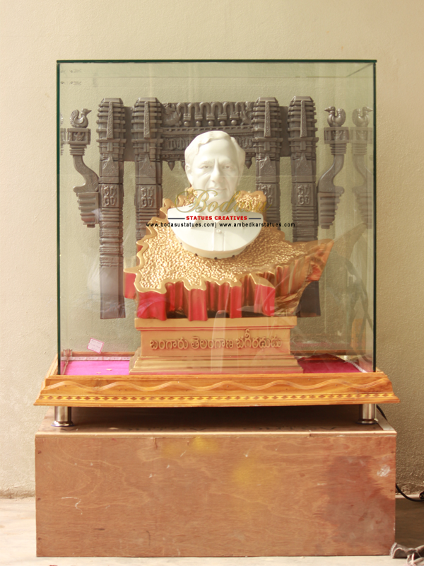Bodasu Statues