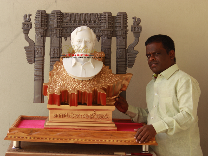 Bodasu Statues